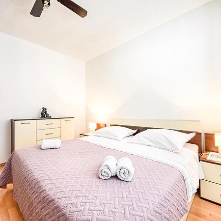 Apartman Andrej Povlja  Zewnętrze zdjęcie