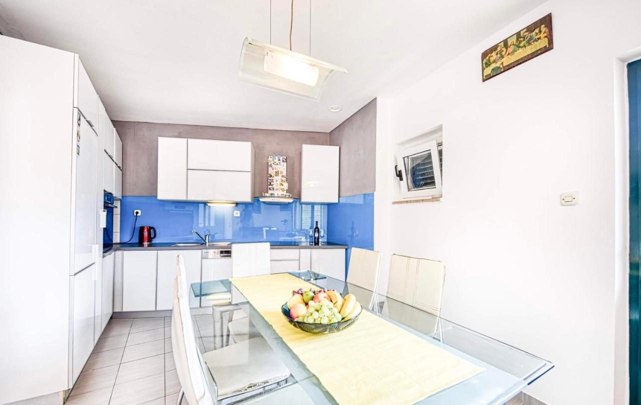 Apartman Andrej Povlja  Zewnętrze zdjęcie